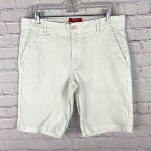 Guess Men's White Flat Front Shorts Size: 33